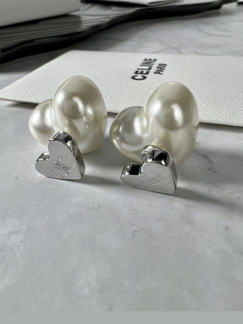 Ce**e earrings